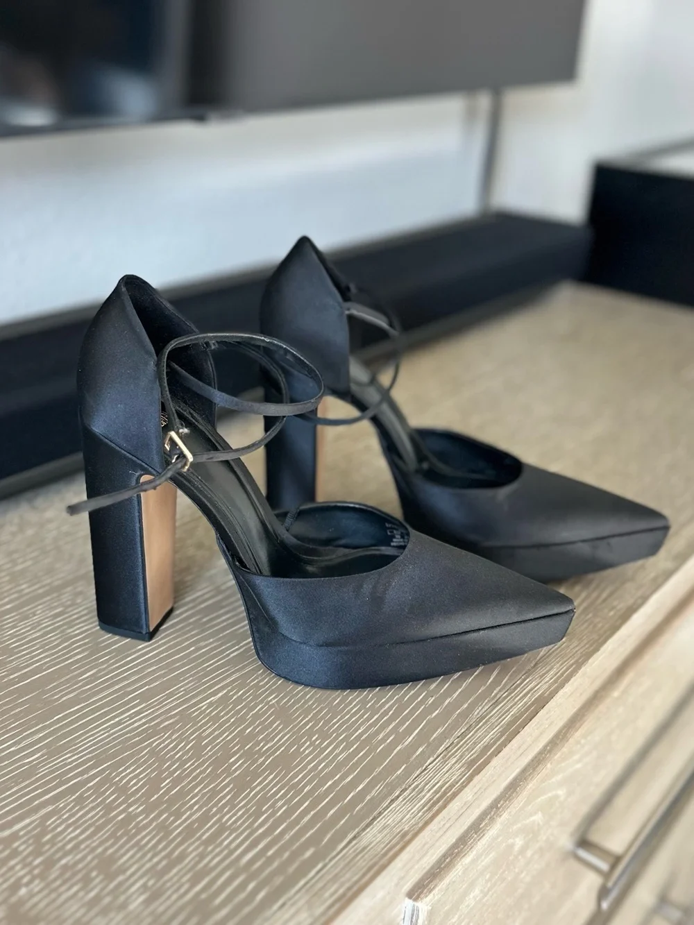 Zara Black Pointed-Toe Ankle-Strap Heels